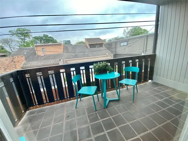 $1,895 | 3517 Audubon Place, Unit D3, Houston, TX 77006