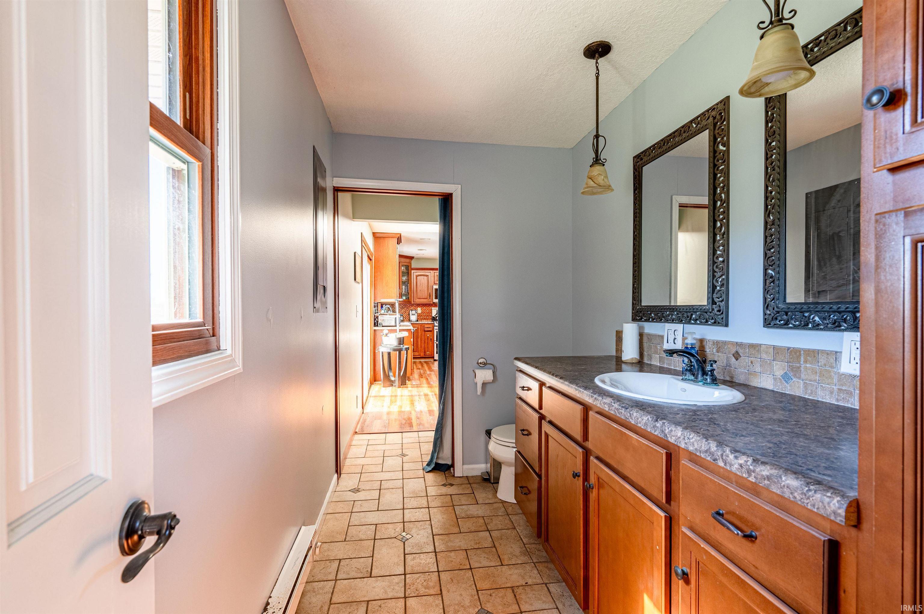 2237 West Division Road Huntington, IN 46750 - Photo 17 of 27 Gallery Image 17
