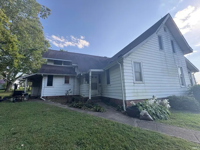 $199,000 | 8320 Highway 1, Lawrenceville, IL 62439