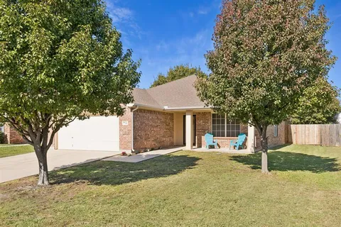 $285,000 | 536 Del Mar Drive, Ponder, TX 76259