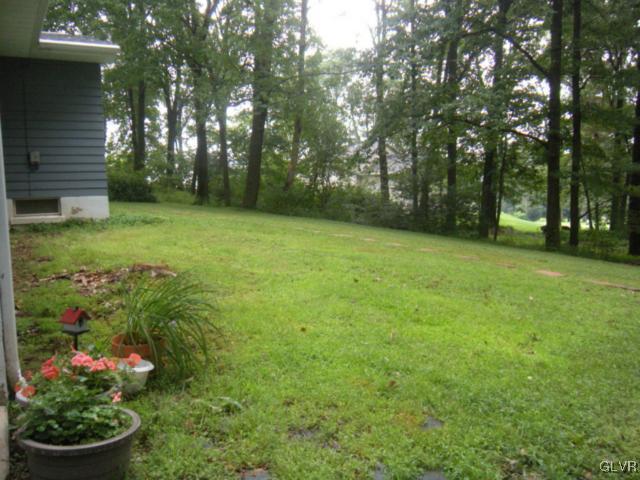 3065 Old Post Road Slatington, PA 18080 - Photo 2 of 15 Gallery Image 2