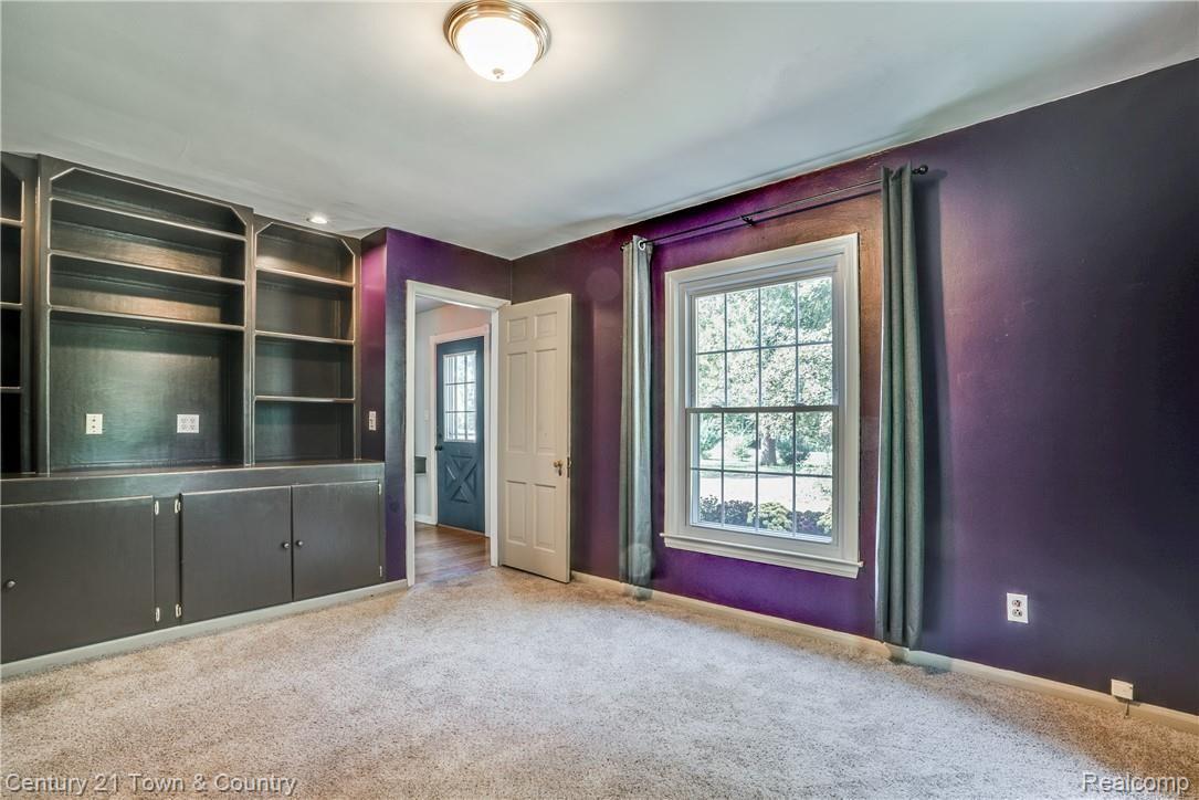 4100 Beach Road Troy, MI 48098 - Photo 31 of 54 Master 8.jpg