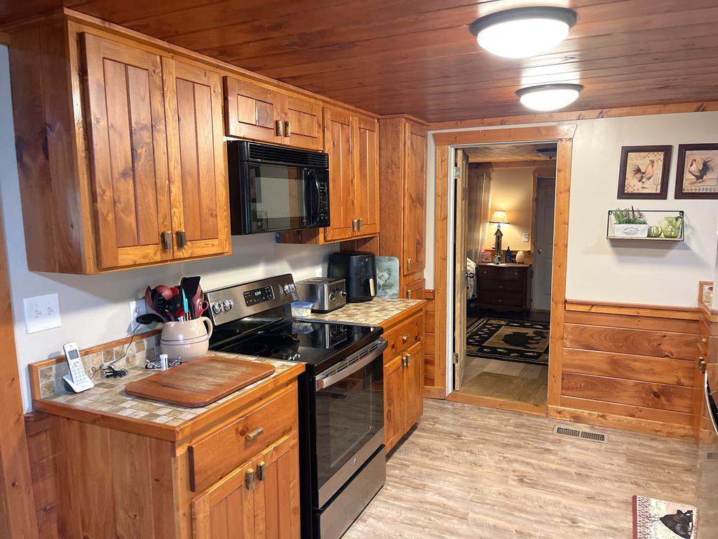 45 Wolfcreek Road Murphy, NC 28906 - Photo 10 of 25 Gallery Image 10