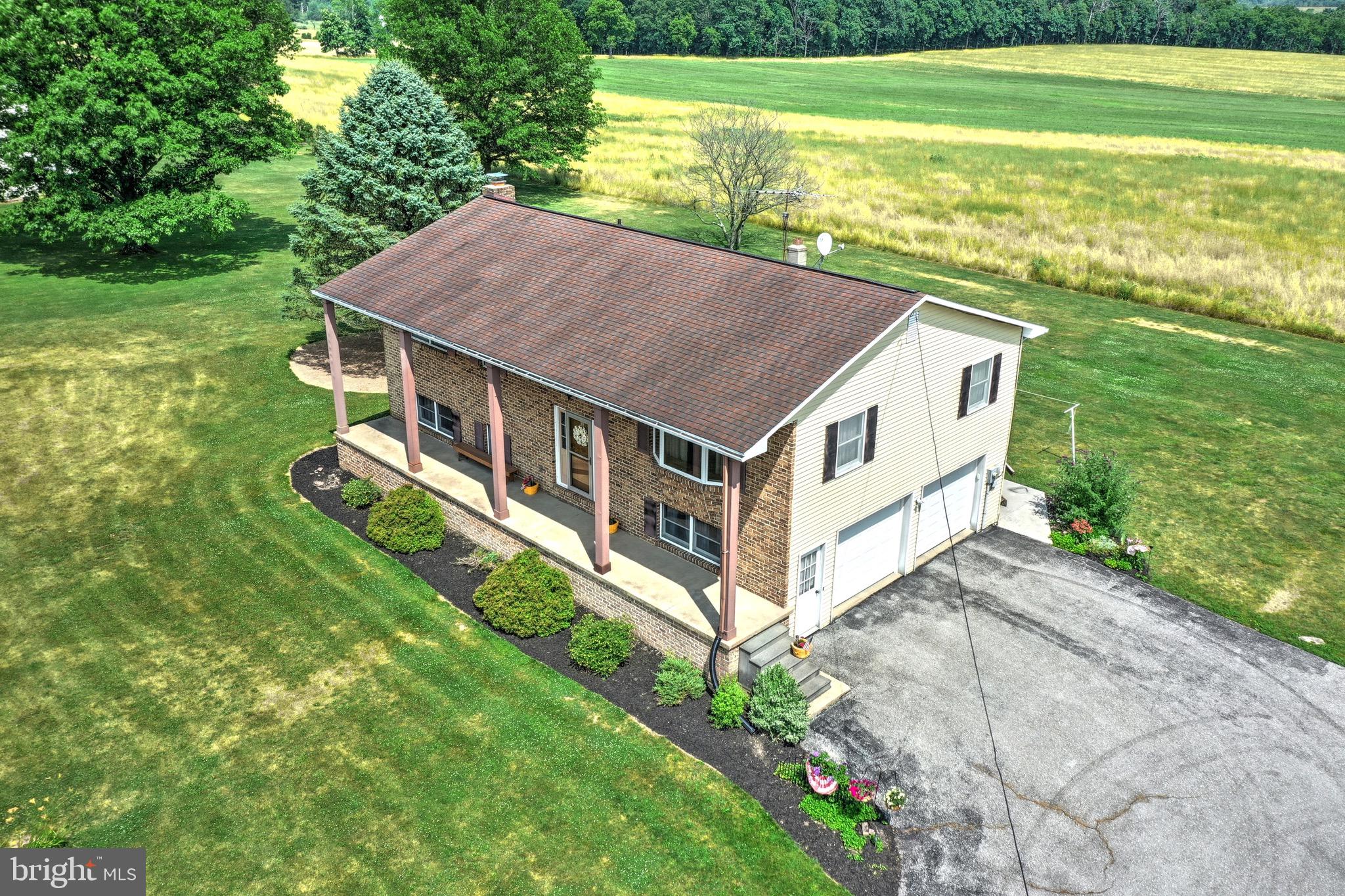 435 Rake Factory Road Biglerville, PA 17307 - Photo 3 of 40
