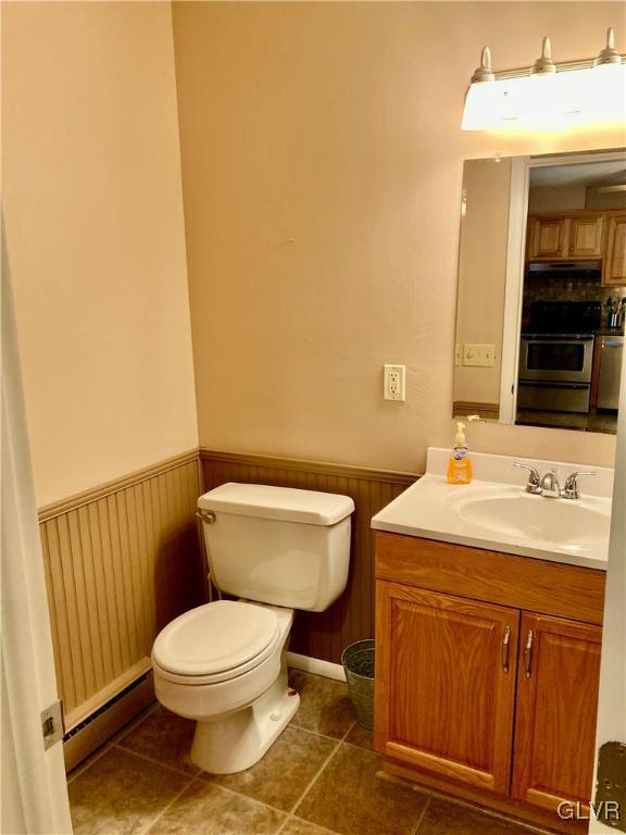 315 Spring Street Bethlehem, PA 18018 - Photo 20 of 22 Half bath.