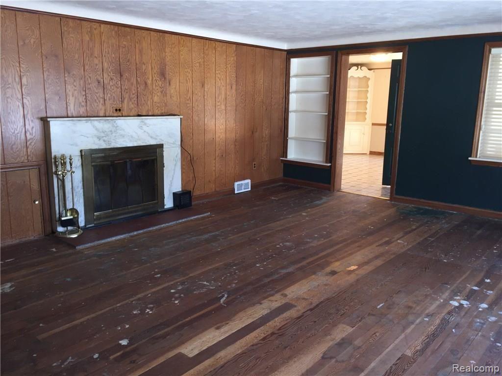 21455 Meridian Road Grosse Ile, MI 48138 - Photo 13 of 30 IMG_0885.JPG