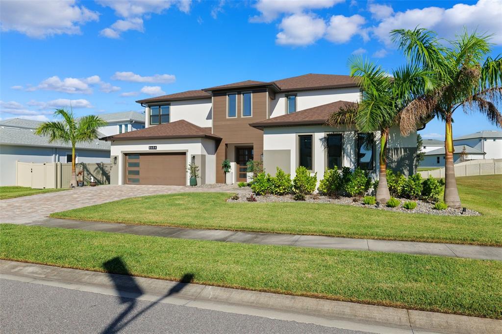 8684 Sanders Tree Loop Wesley Chapel, FL 33545 - Photo 5 of 85