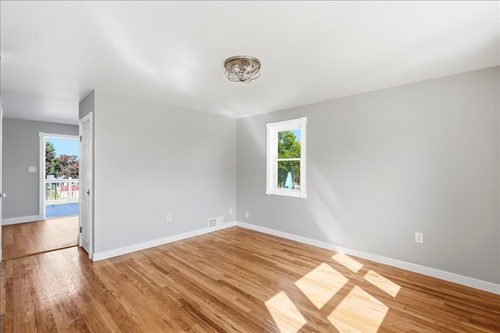 13-15 Bursley Road, Unit 13 Weymouth, MA 02191 - Photo 5 of 22