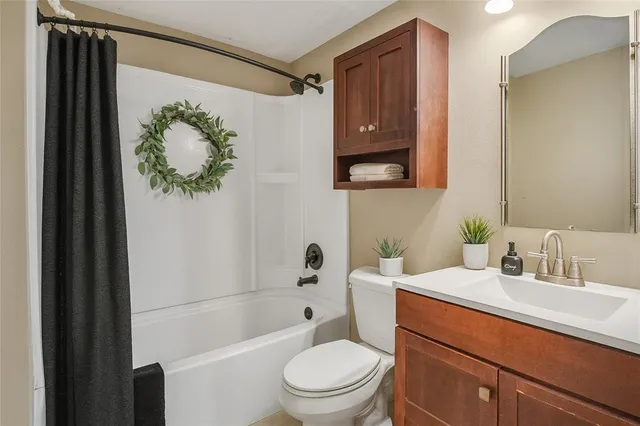 $1,765 | 2300 Balsam Drive, Unit G206, Arlington, TX 76006