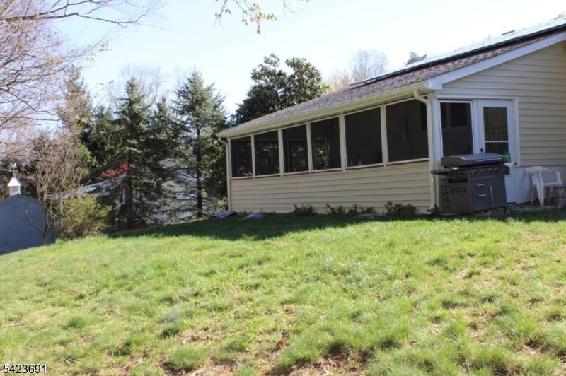 12 Maryann Road Oak Ridge, NJ 07438 - Photo 4 of 7