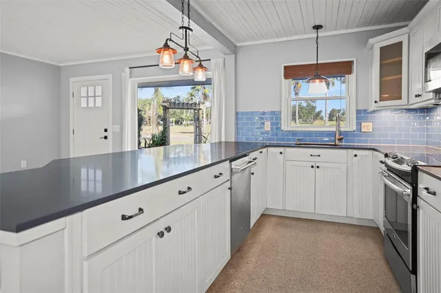 $875,000 | 951 Greenway Avenue, Dunedin, FL 34698