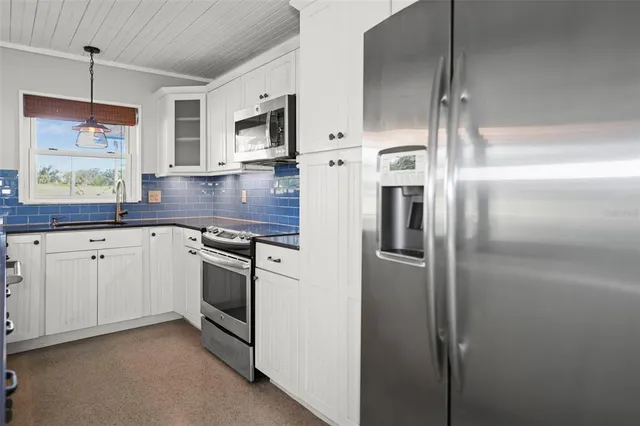 $875,000 | 951 Greenway Avenue, Dunedin, FL 34698