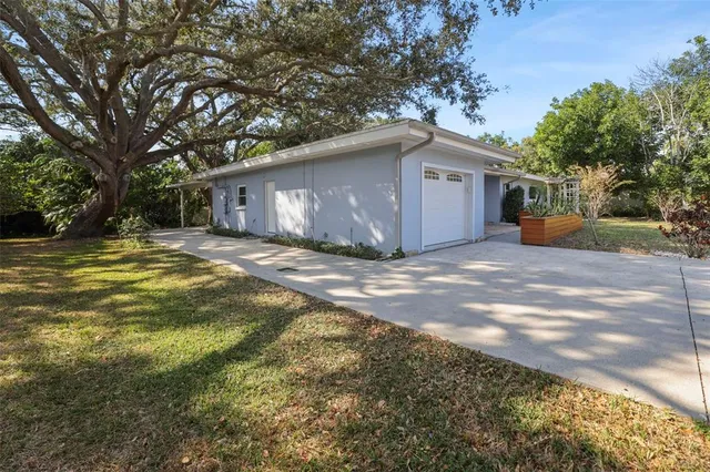 $875,000 | 951 Greenway Avenue, Dunedin, FL 34698