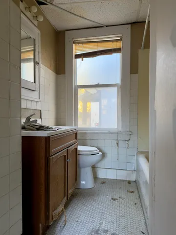 $85,000 | 2228-2230 10th Street, Rockford, IL 61104