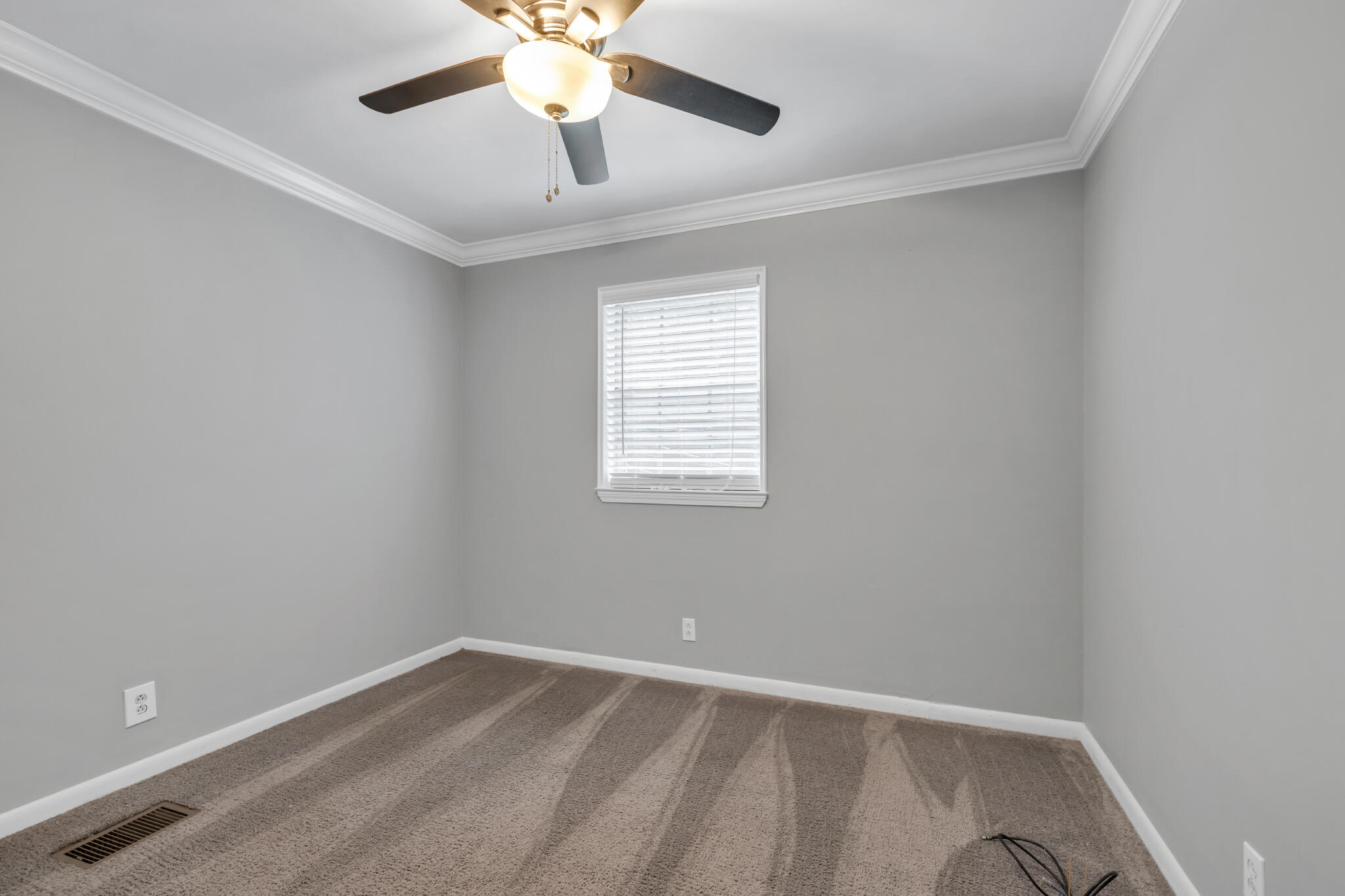 1763 Whiteoak Road Chattanooga, TN 37415 - Photo 8 of 11 4B3237C6-752E-4144-968B-9E73EA0F8176