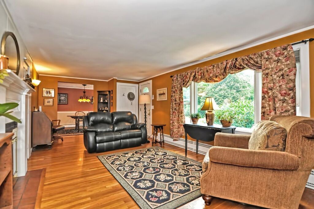 35 Woodland Road Ashland, MA 01721 - Photo 2 of 20 Gallery Image 2