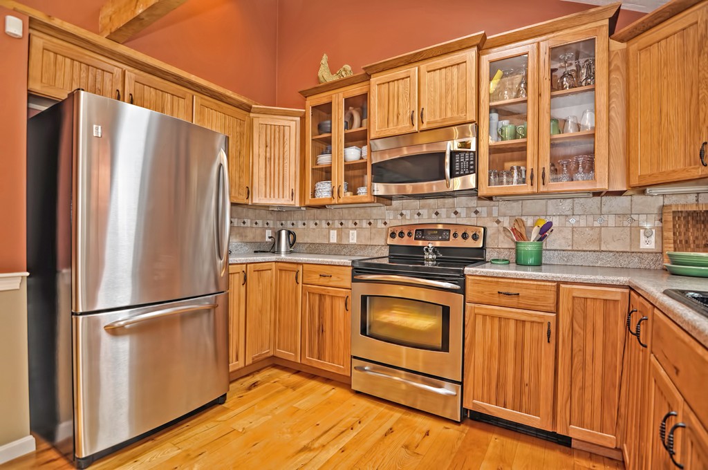 35 Woodland Road Ashland, MA 01721 - Photo 5 of 20 Gallery Image 5