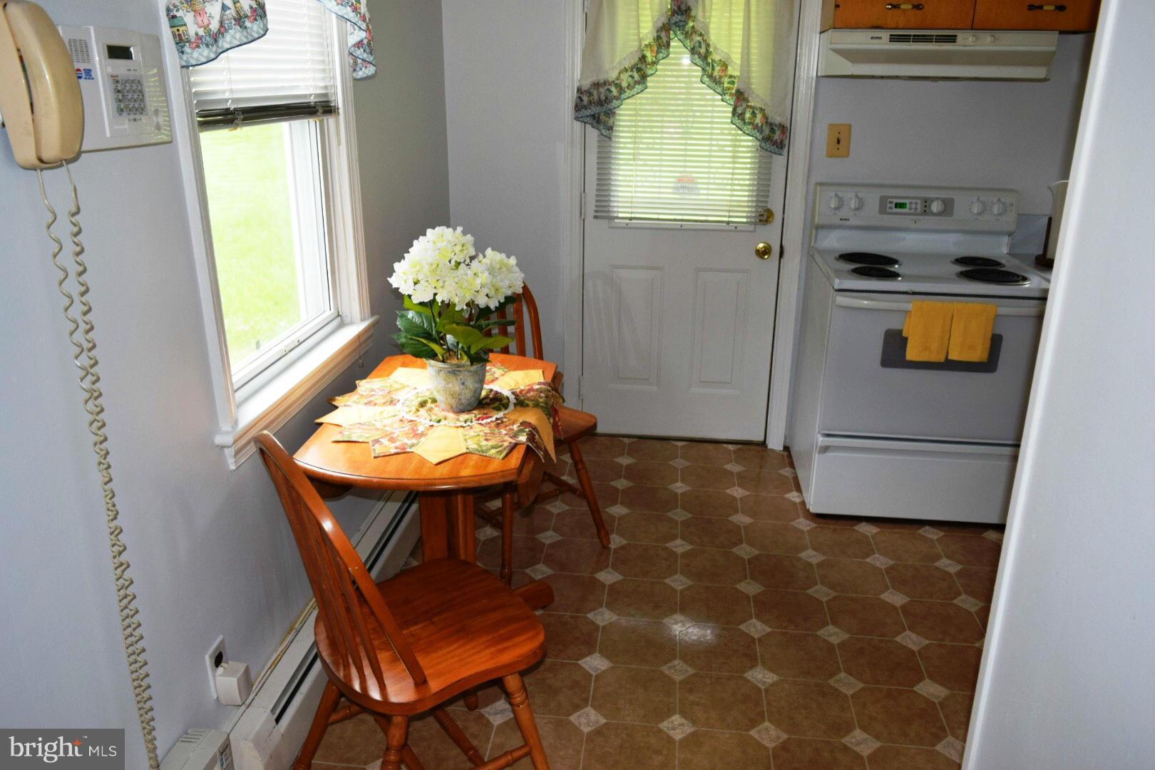 4918 Braddock Road Temple Hills, MD 20748 - Photo 19 of 30 Kitchen