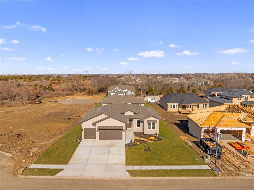 8996 Shady Bend Road Lenexa, KS 66227 - Photo 15 of 58