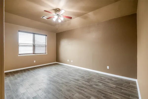 $2,350 | 3206 Granite Gate Lane, Dickinson, TX 77539