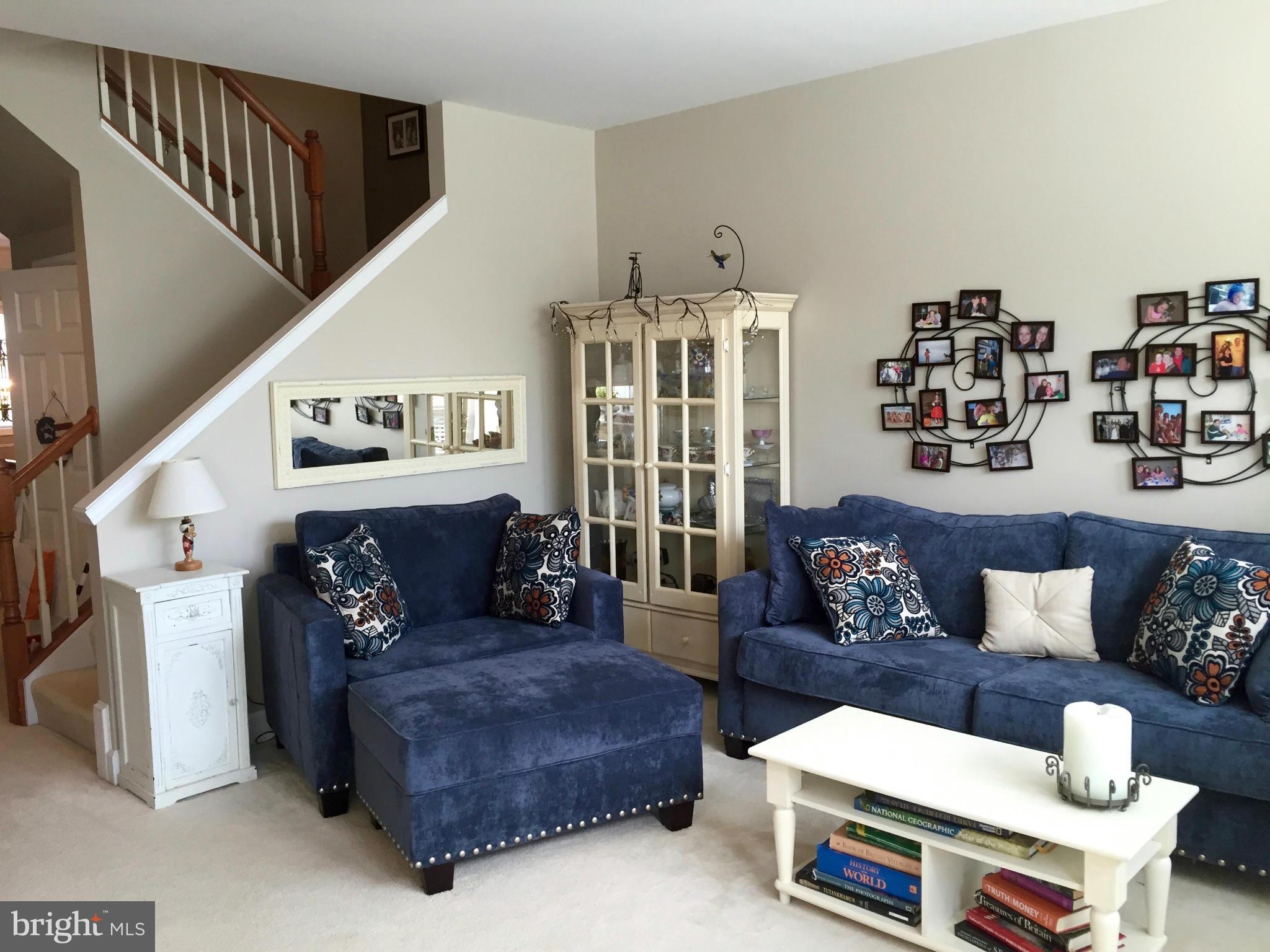 9285 Laurel Ridge Crossing Road Lorton, VA 22079 - Photo 12 of 26 Family Room