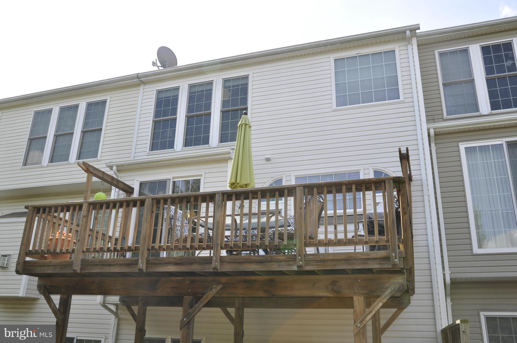 9285 Laurel Ridge Crossing Road Lorton, VA 22079 - Photo 3 of 26 Exterior (Rear)