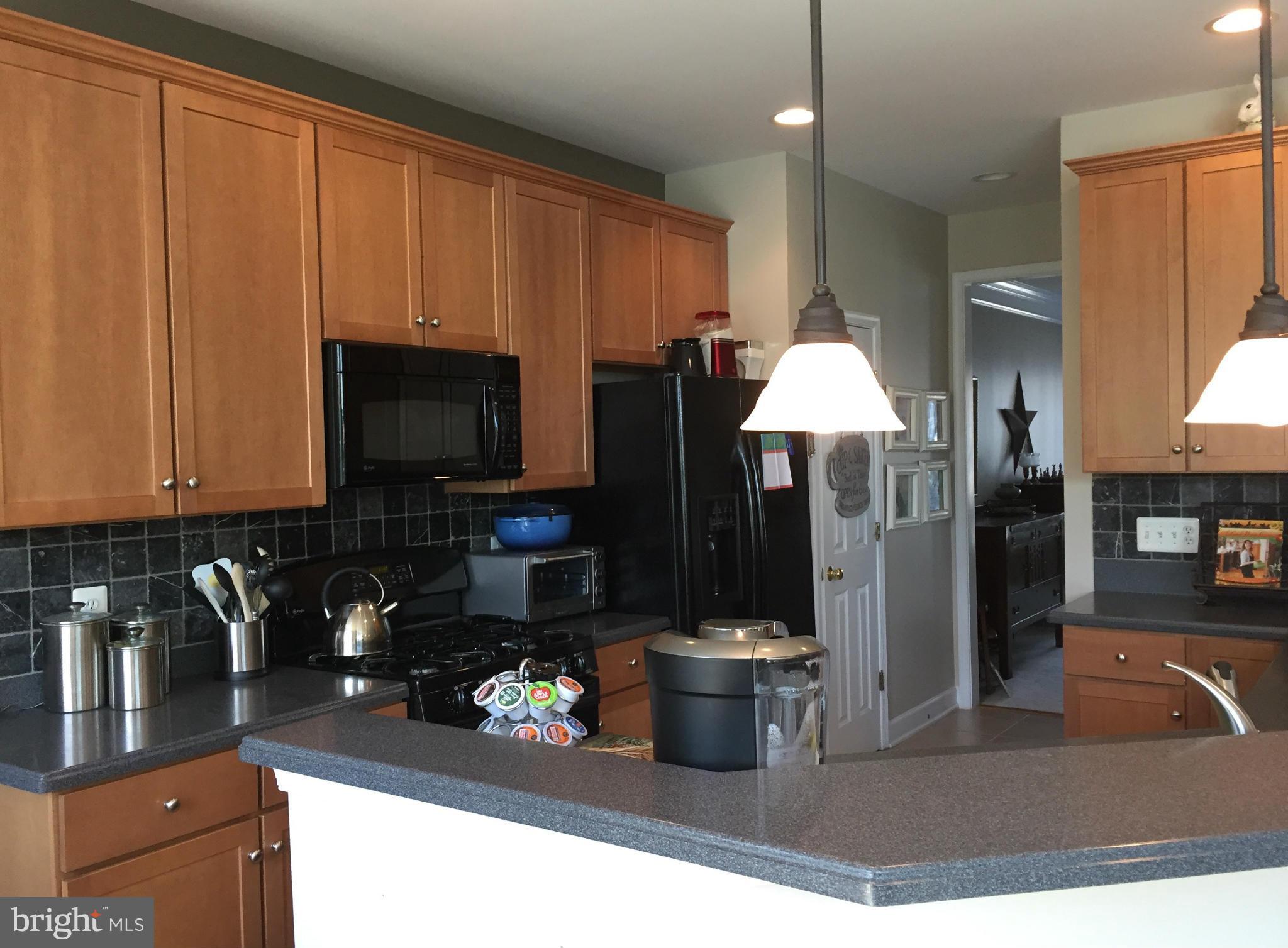 9285 Laurel Ridge Crossing Road Lorton, VA 22079 - Photo 23 of 26 Kitchen