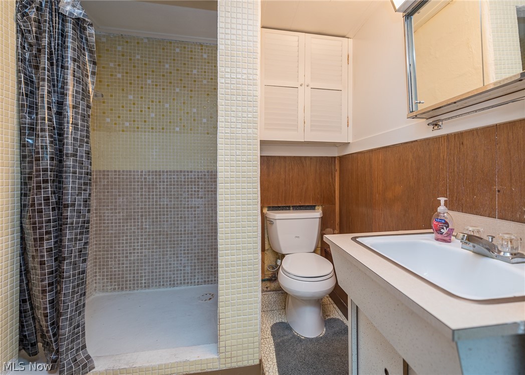 5403 Ridgewood Avenue Parma, OH 44129 - Photo 18 of 23 Gallery Image 18