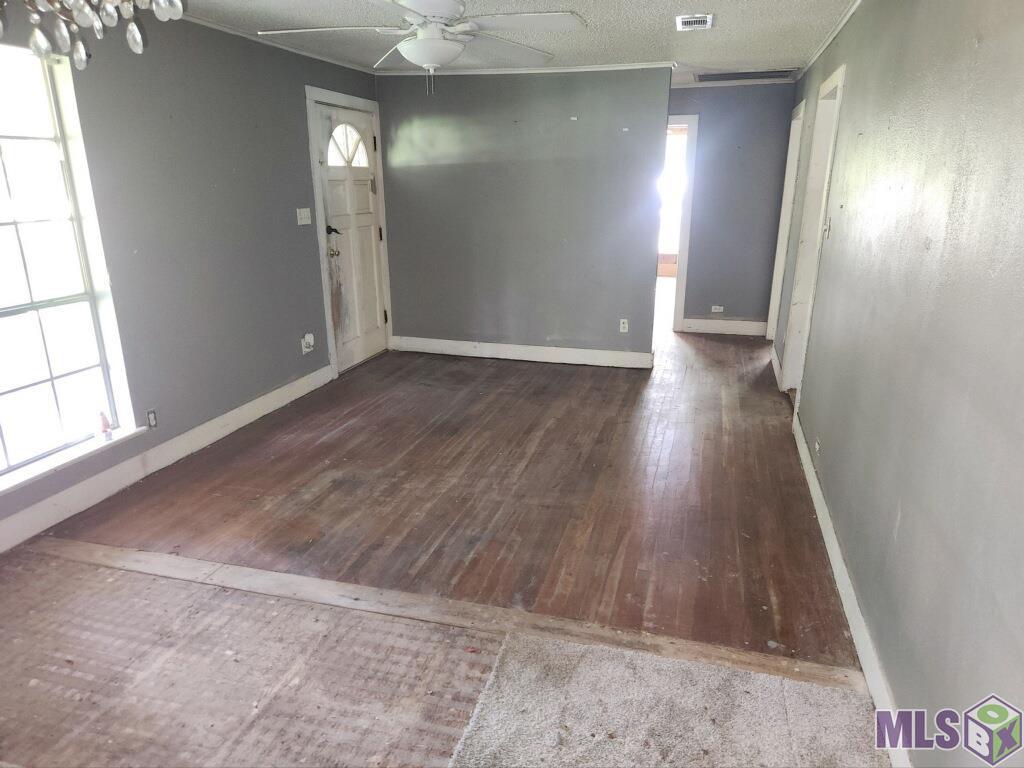 9435 Pettit Road Baker, LA 70714 - Photo 8 of 27 Gallery Image 8