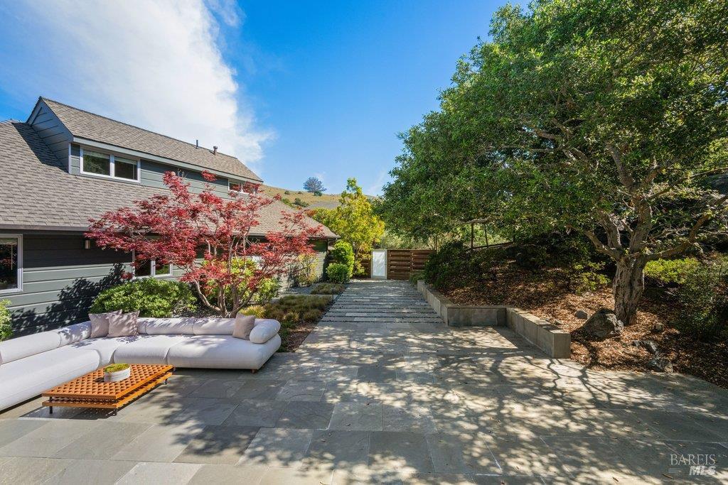 103 Reed Ranch Road Tiburon, CA 94920 - Photo 8 of 89