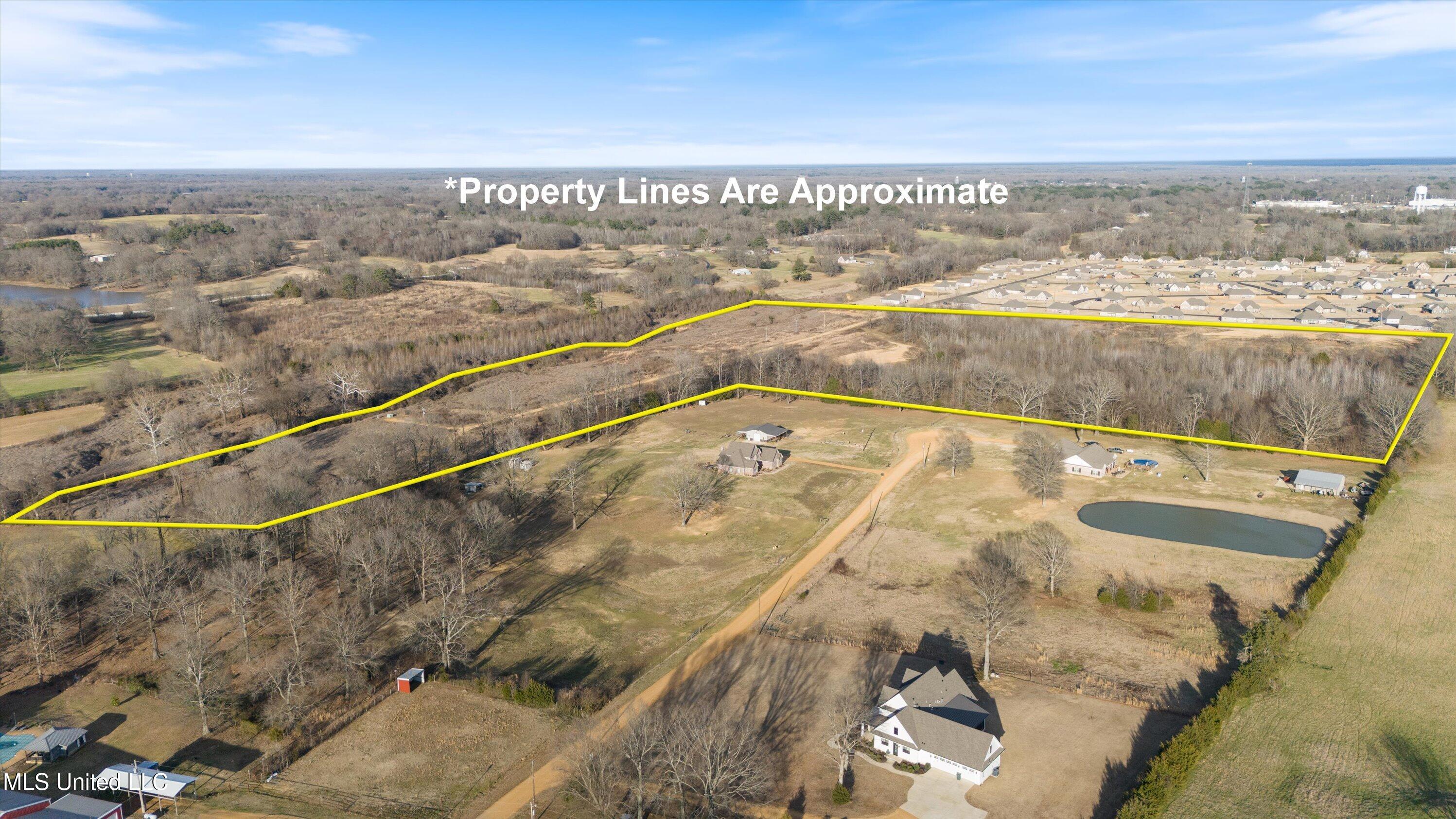 Summer Lane Senatobia, MS 38668 - Photo 11 of 37 10-Drone 6 w_ lines