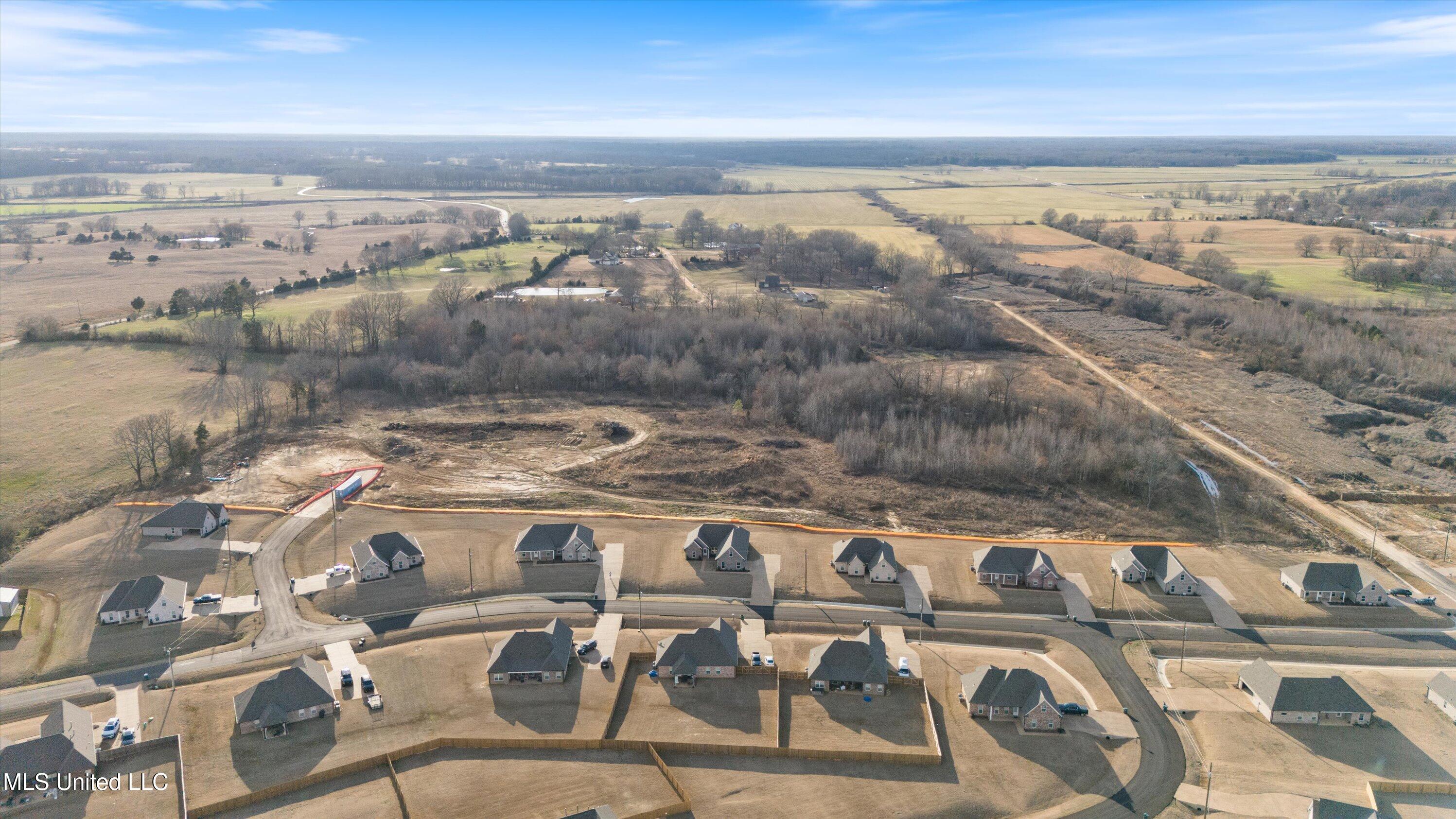 Summer Lane Senatobia, MS 38668 - Photo 16 of 37 15-Drone 10