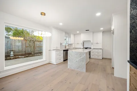 $575,000 | 3102 Rockmoor Court, Sugar Land, TX 77478