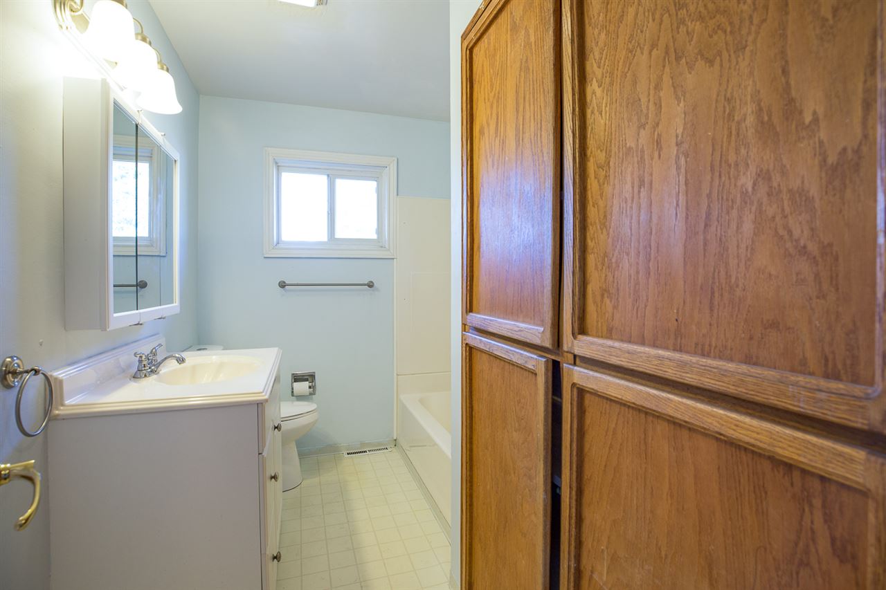 3021 North Lily Road Spokane Valley, WA 99212 - Photo 8 of 20 Gallery Image 8