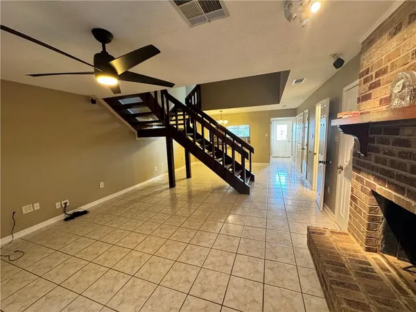$1,400 | 5108 Westlake Drive, New Orleans, LA 70126