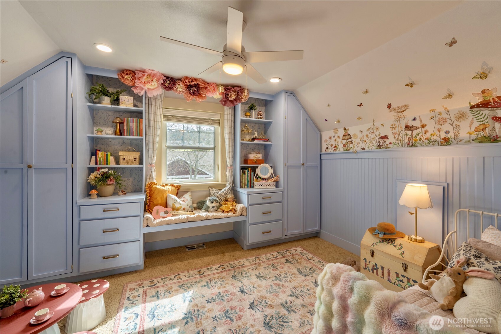 71 Craftsman Court Sequim, WA 98382 - Photo 27 of 33 a bedroom with furniture and a window