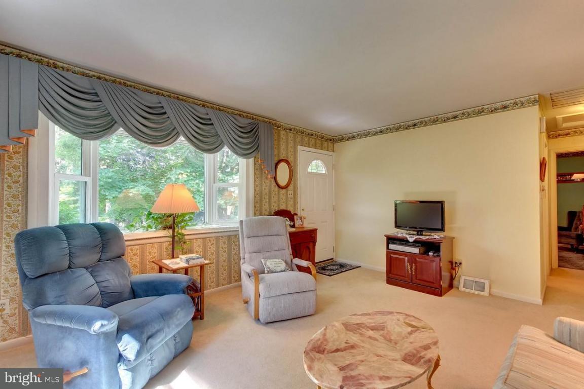 1539 Hunsecker Road Bird-in-Hand, PA 17505 - Photo 4 of 28