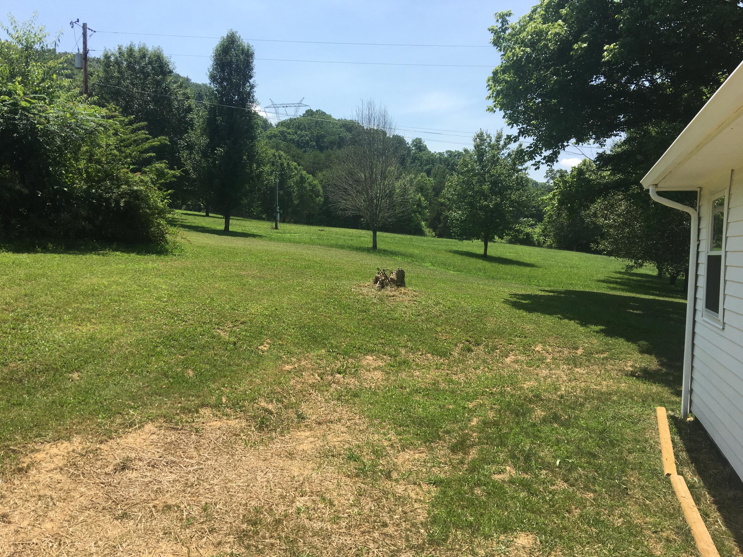 727 Mehaffey Road Powell, TN 37849 - Photo 11 of 13 B03574E0-1735-4CF0-8815-237FAE6C1ADB
