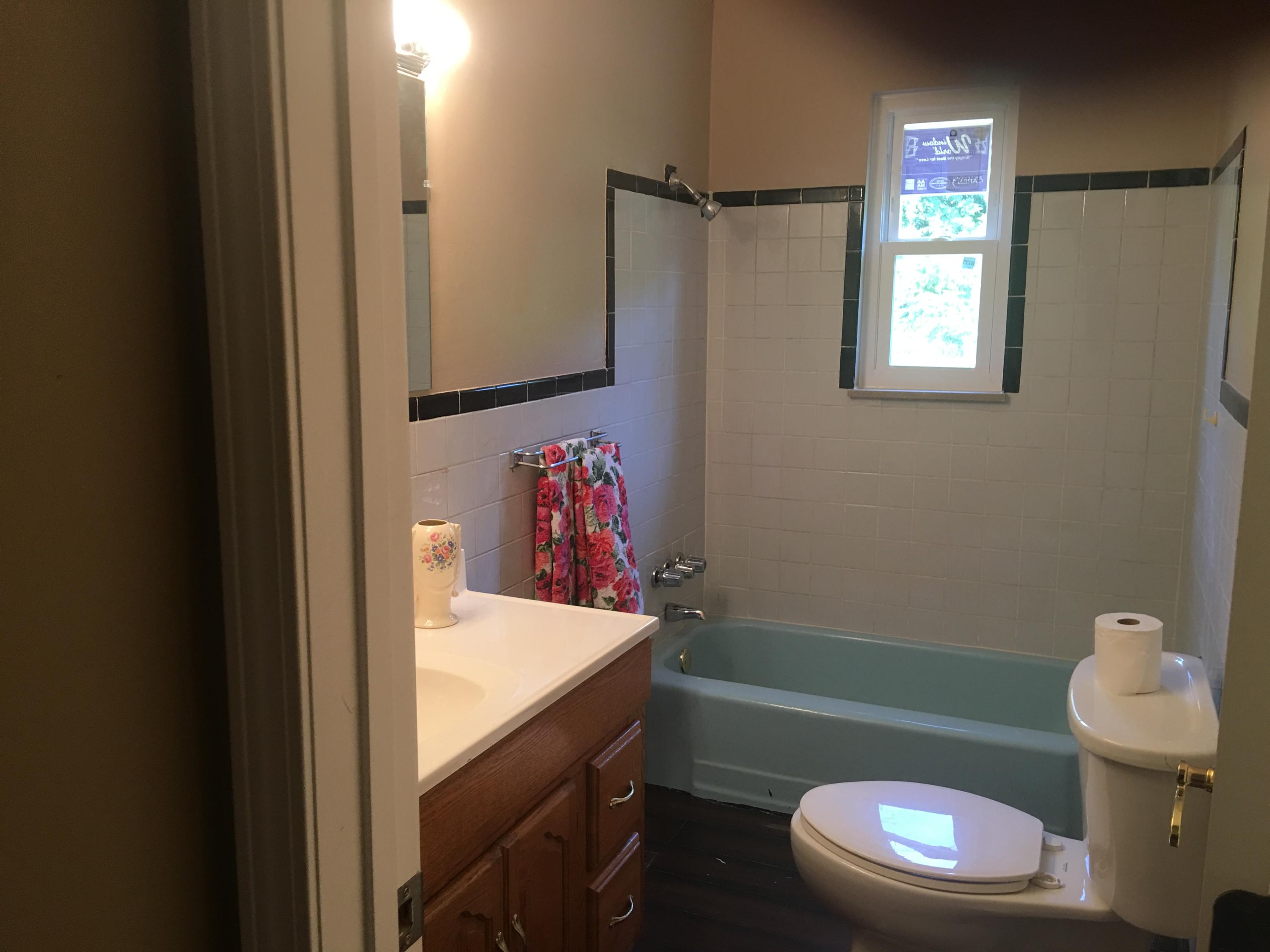 727 Mehaffey Road Powell, TN 37849 - Photo 6 of 13 FCA4C00C-5B46-46E6-BE14-847EAF3F8D6D