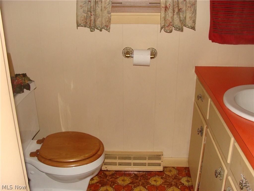 8440 Salem-Unity Road Salem, OH 44460 - Photo 26 of 29 half bath down
