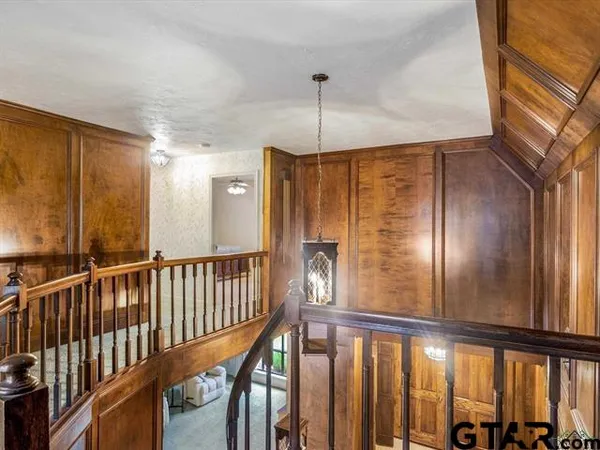 $494,000 | 300 Cumberland Lane, Henderson, TX 75652