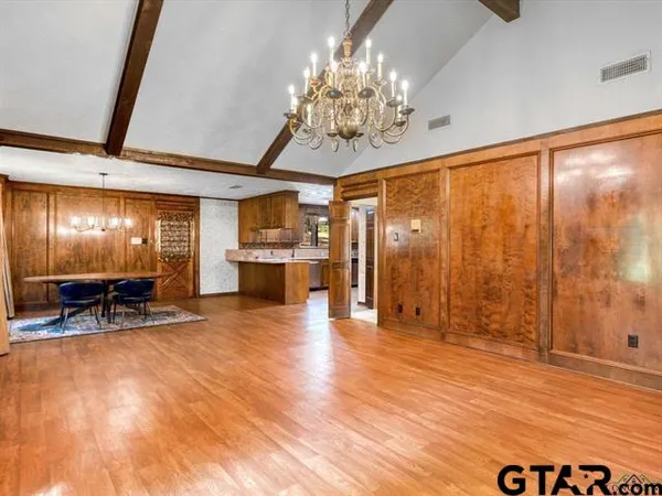 $494,000 | 300 Cumberland Lane, Henderson, TX 75652