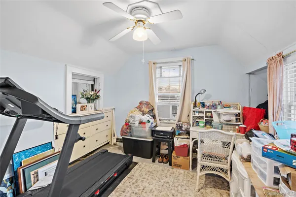 $599,999 | 708 Prospect Place, Bellmore, NY 11710