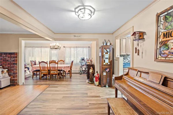 $599,999 | 708 Prospect Place, Bellmore, NY 11710
