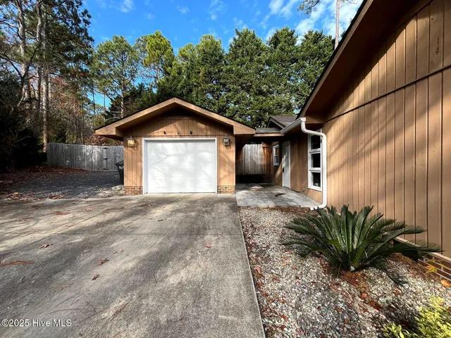 $2,200 | 7 Ash Court, Pinehurst, NC 28374