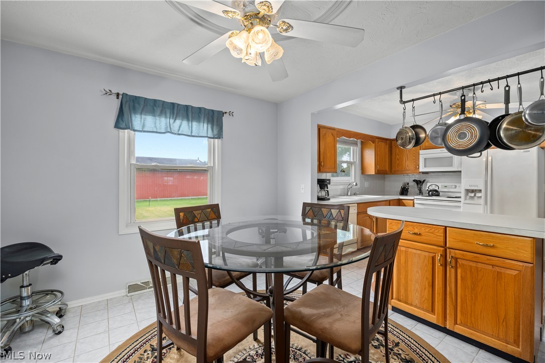 2180 Claus Road Vermilion, OH 44089 - Photo 7 of 46 Gallery Image 7