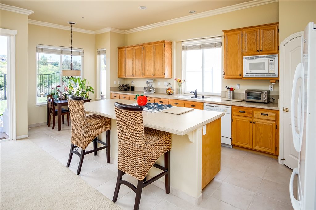 2357 Old Ranch Road Escondido, CA 92027 - Photo 5 of 25