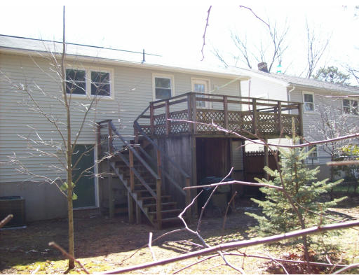 184 Lamont Street Springfield, MA 01119 - Photo 2 of 5 a backyard of a house