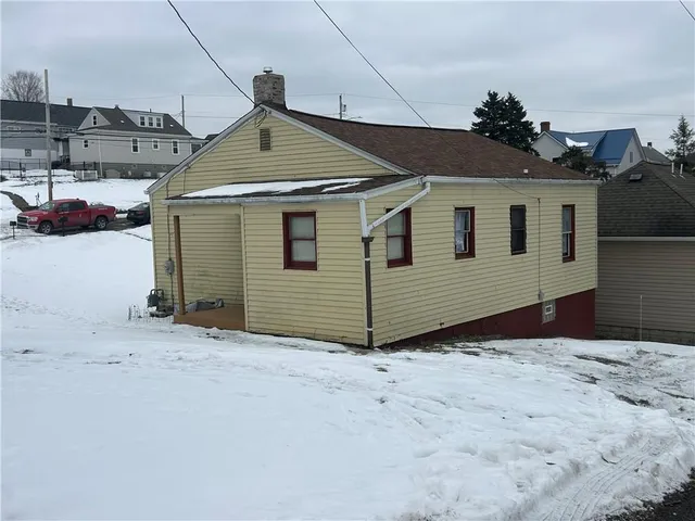 $950 | 807 2nd Street, Canonsburg, PA 15317