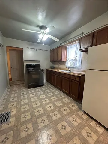 $950 | 807 2nd Street, Canonsburg, PA 15317
